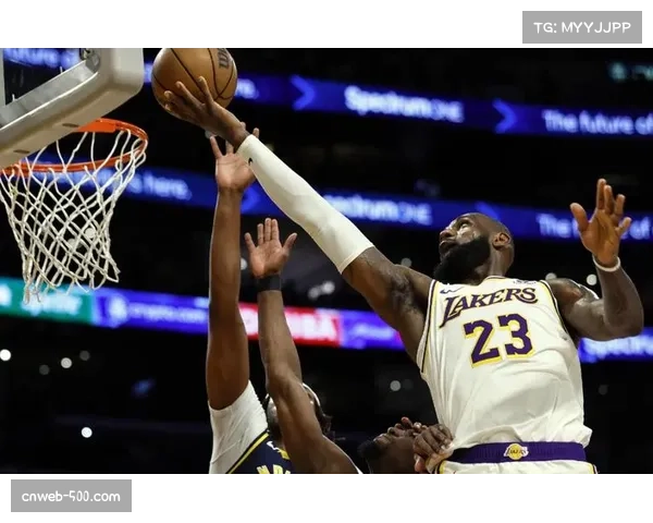 湖人主教练赞克内克特为训练营最佳球员 凭借42分优势领先队友